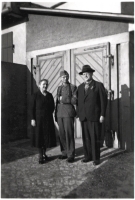 Martin Geyer (Mitte) mit seinen Eltern Margarete und Alfred Geyer